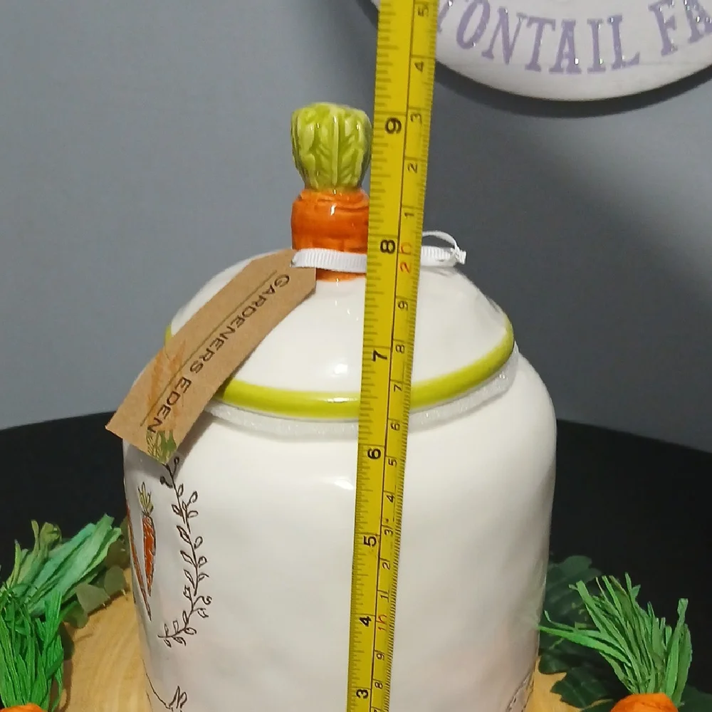 Whimsical Bunny and Carrot Ceramic Canister NWT - Picture 12 of 12